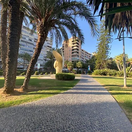 Loft Puerto Deportivo Апартаменты *